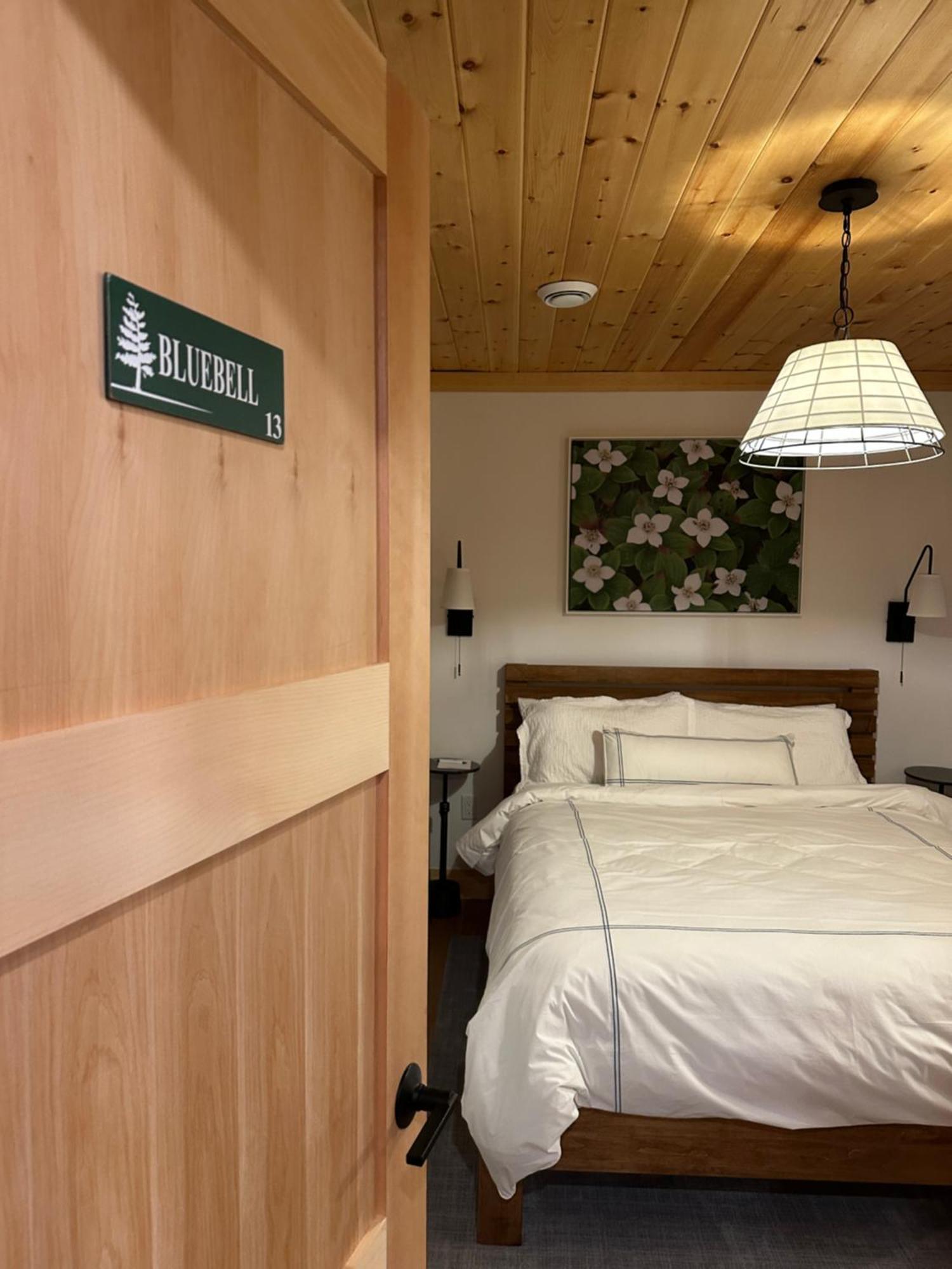 Haliburton Post House Hotel Minden Buitenkant foto
