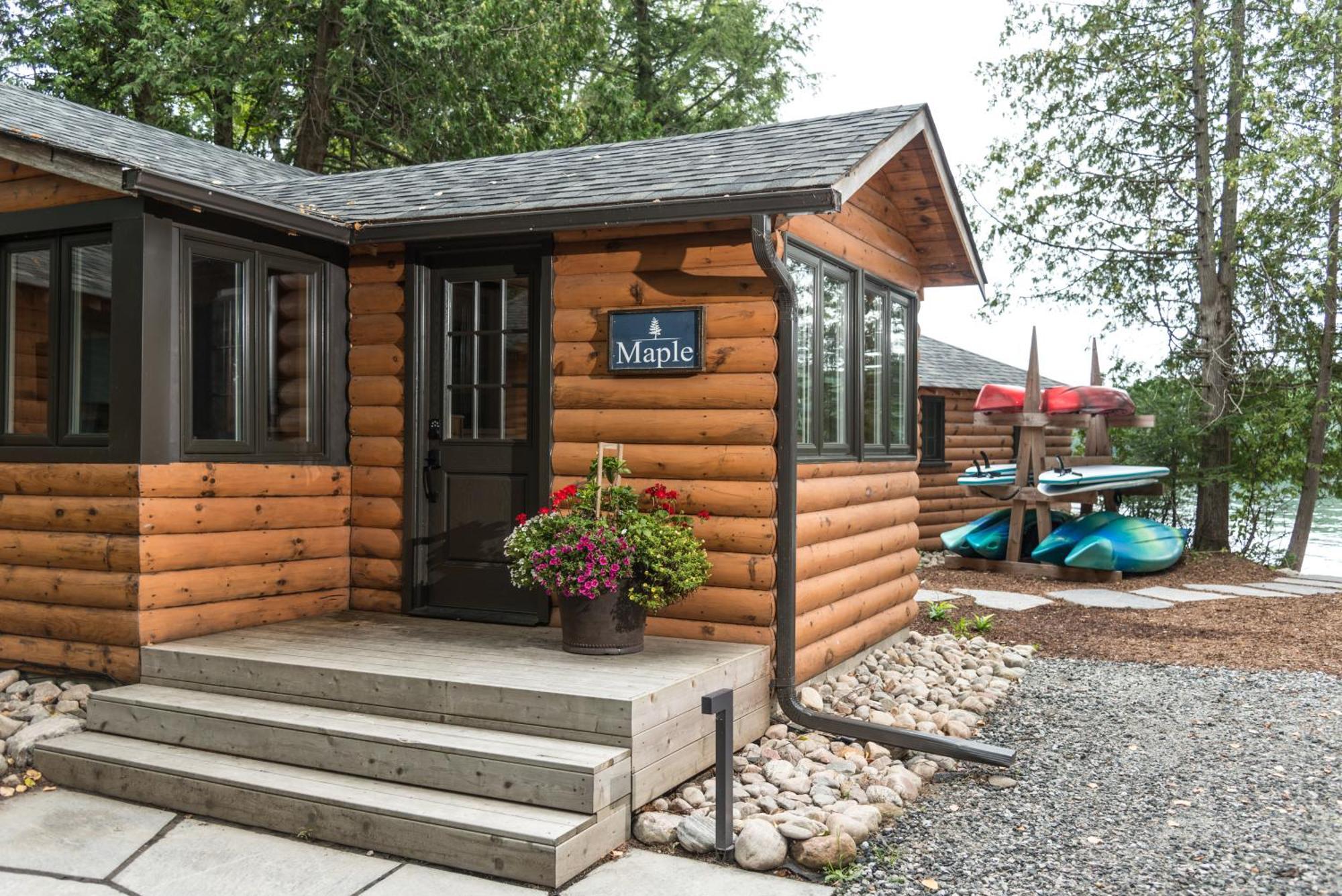 Haliburton Post House Hotel Minden Buitenkant foto